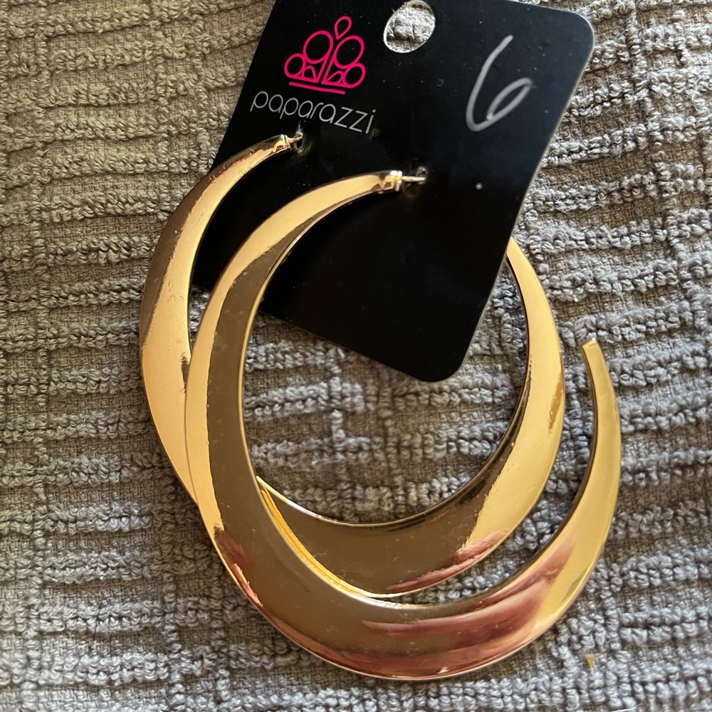 Paparazzi earrings